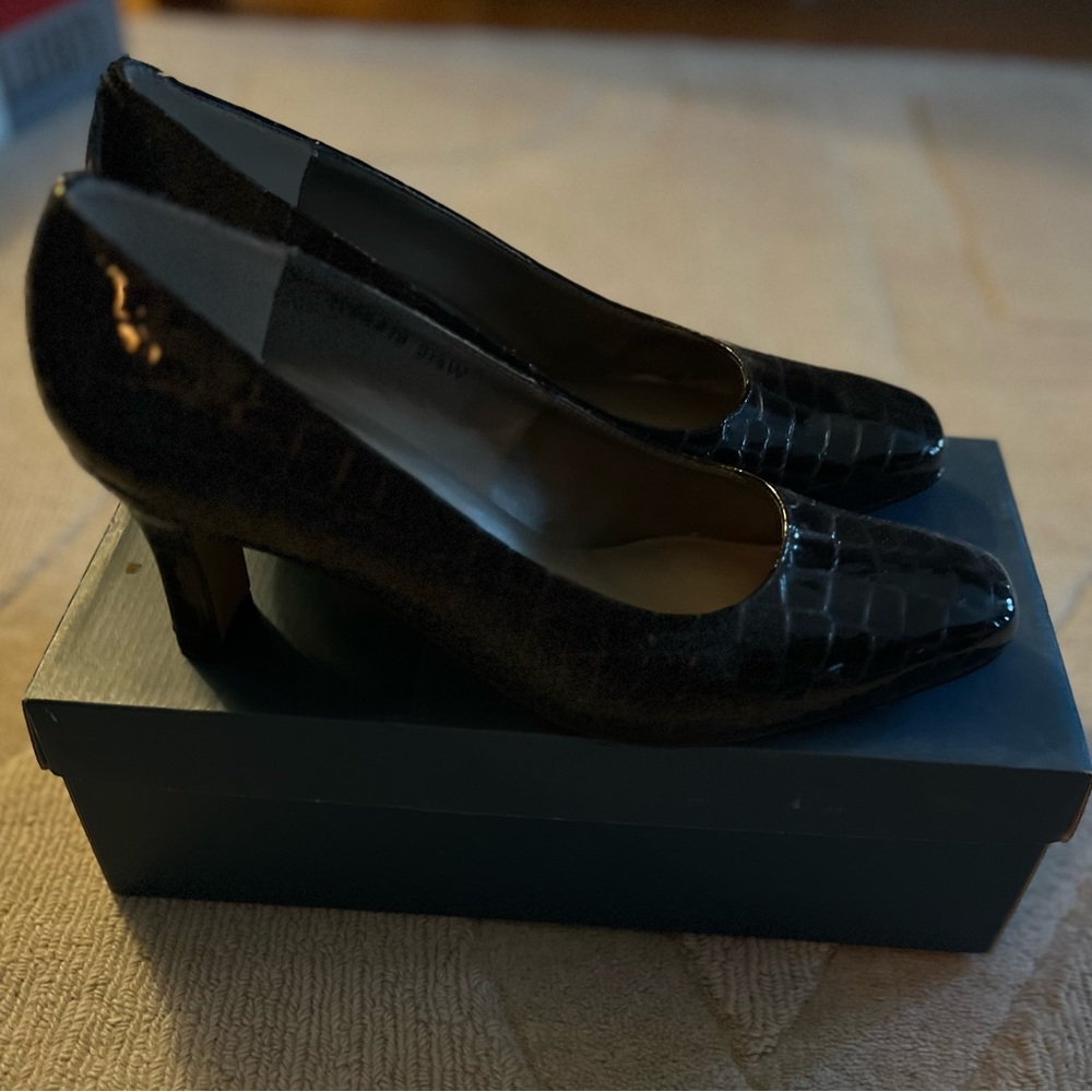 Black Snake print Heels